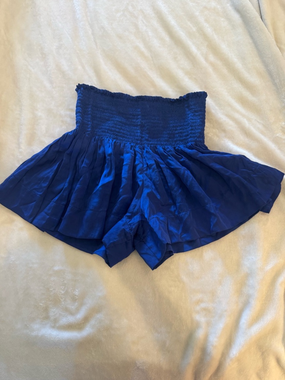 KOCH Women's Royal Blue Smocked Waist Shorts Size Small